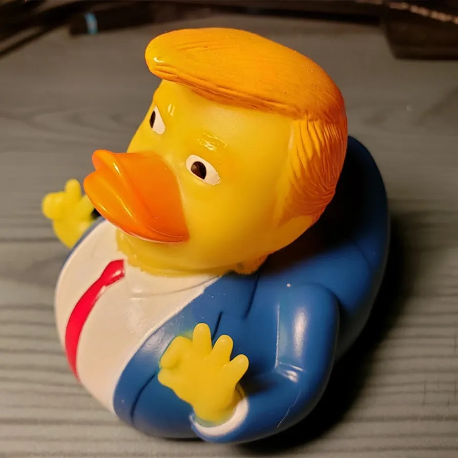 2024 New Funny Middle Finger Fist Pump Trump Rubber Ducks Jeeps Donald Trump Collection Duck Doll Baby Toys Ducky Yellow Duck Toy Kids Small Ducks Car Jeep Gifts (Ok Finger)