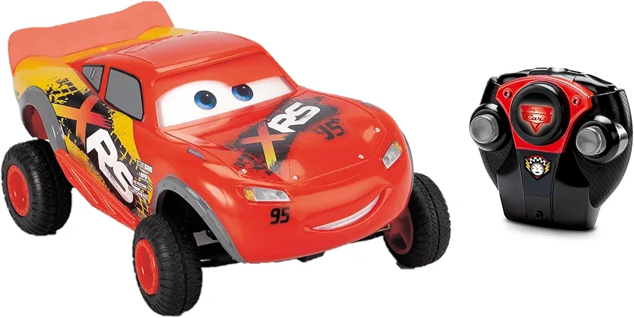 DICKIE TOYS : Disney Pixar Cars 1:24 Lightning McQueen XRS RC Remote Control Car 2.4 GHz, Illuminated Cars Logo on Steering Wheel, Great Toy for Kids, for Ages 3 and up,Red